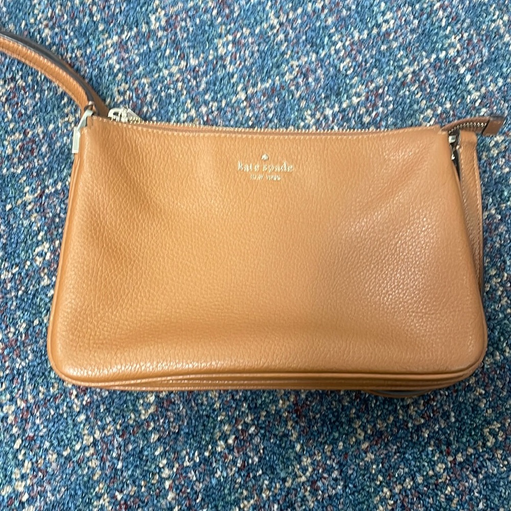 Kate Spade New York Jackson Triple Gusset Crossbody